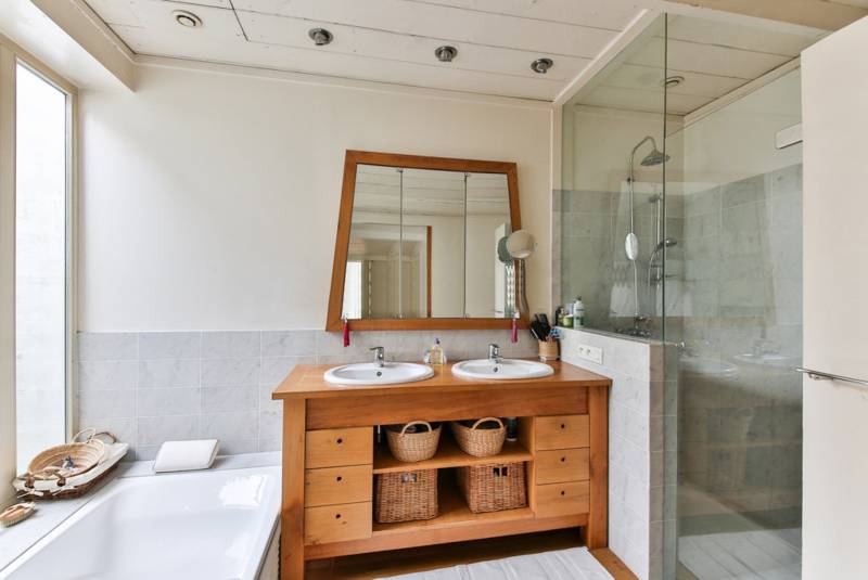 Quelle tendance pour une rénovation de salle de bain moderne dans le secteur de Draguignan ?